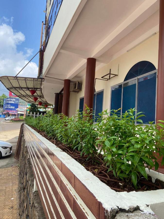 Hung Vuong Hotel Pleiku Luaran gambar