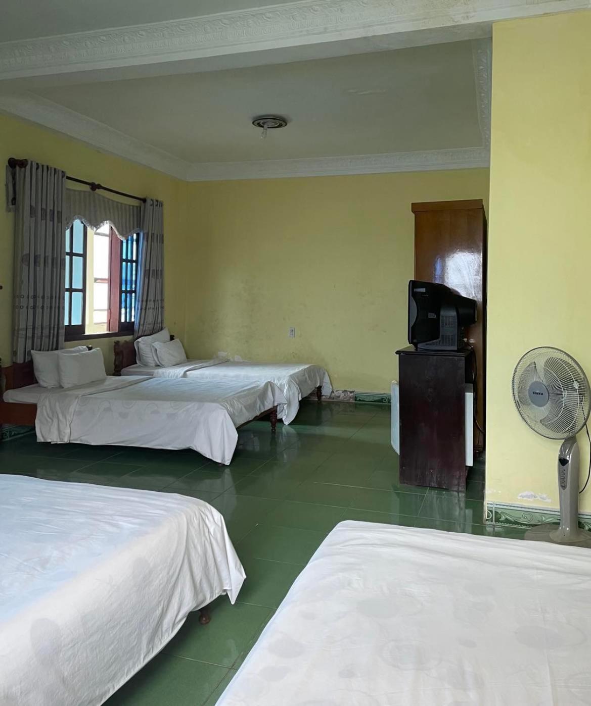 Hung Vuong Hotel Pleiku Luaran gambar