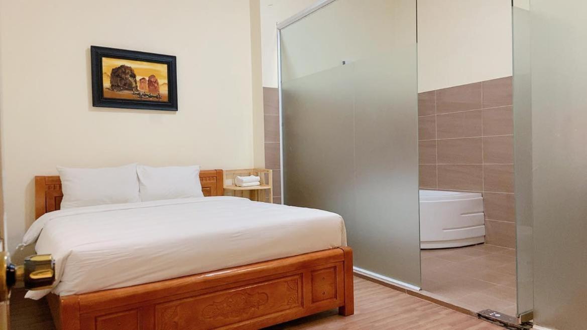 Hung Vuong Hotel Pleiku Luaran gambar